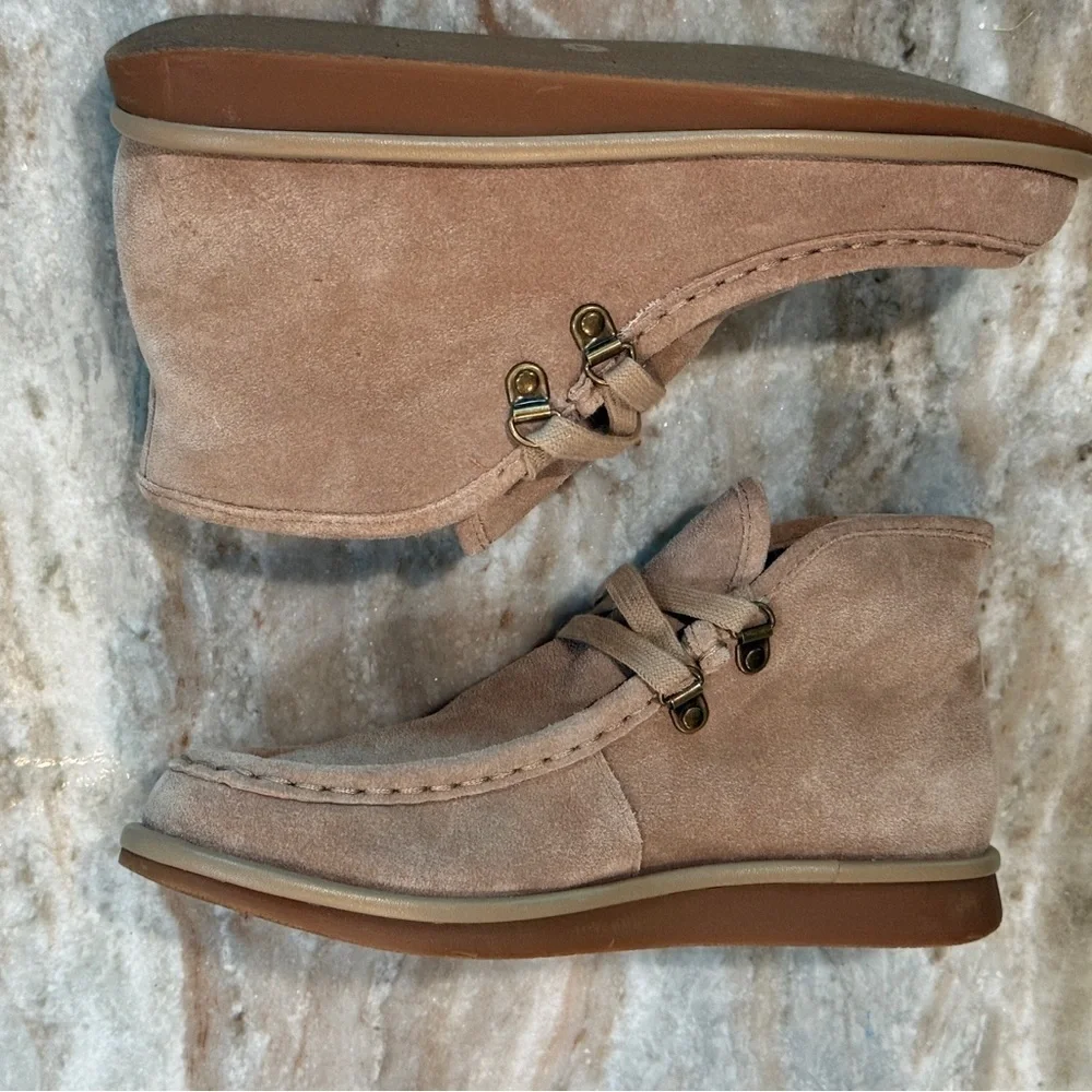 Kids LUCKY BRAND Scarlit Mocassin Suede Boot- Size 5